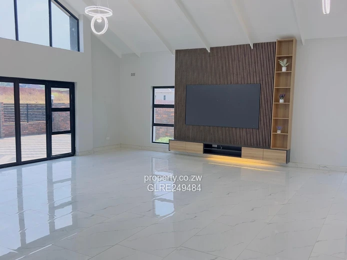 Modern 4-Bed Home in Nyeredzi Ridge - Solar & Borehole