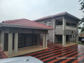 6 Bedroom House