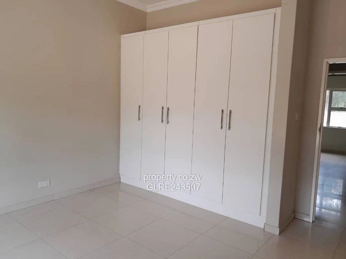 Spacious 3-Bed Family Home in Borrowdale with Borehole