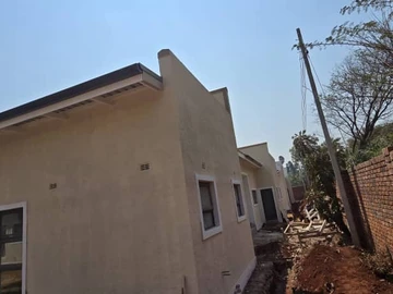 3 Bedroom Flat & Apartment