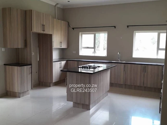 Spacious 3-Bed Family Home in Borrowdale with Borehole