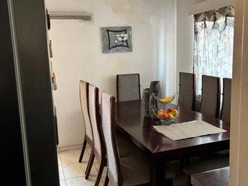 3 Bedroom Flat & Apartment