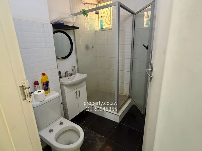 Eastlea 2-Bed Unit - En-suite, Water Tank & Verandah