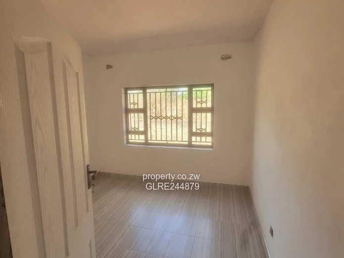 Bright open-plan 4-Bed home with borehole in Philadelphia