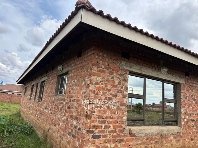 5-Bedroom Semi-Furnished Gem – Sandtone Phase?2