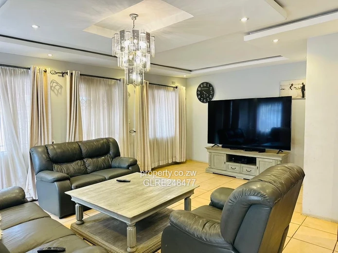Spacious 4-Bed Walled Home in New Marlborough — Solar & Tank