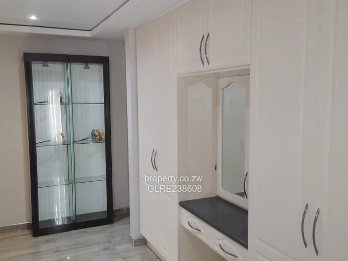 Luxurious 5-Bedroom House for Rent in Highlands