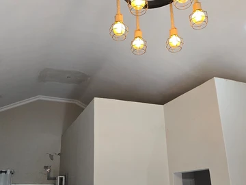 2 Bedroom Flat & Apartment