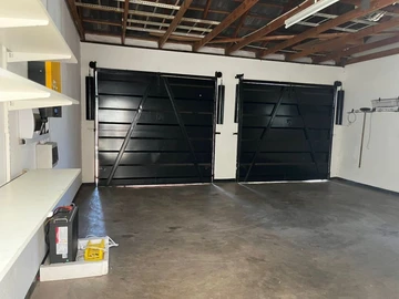 3 Bedroom Flat & Apartment