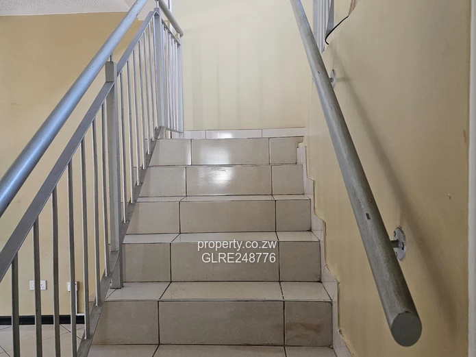 3BR Greendale Flat with Built-in Wardrobes, Borehole & Parking
