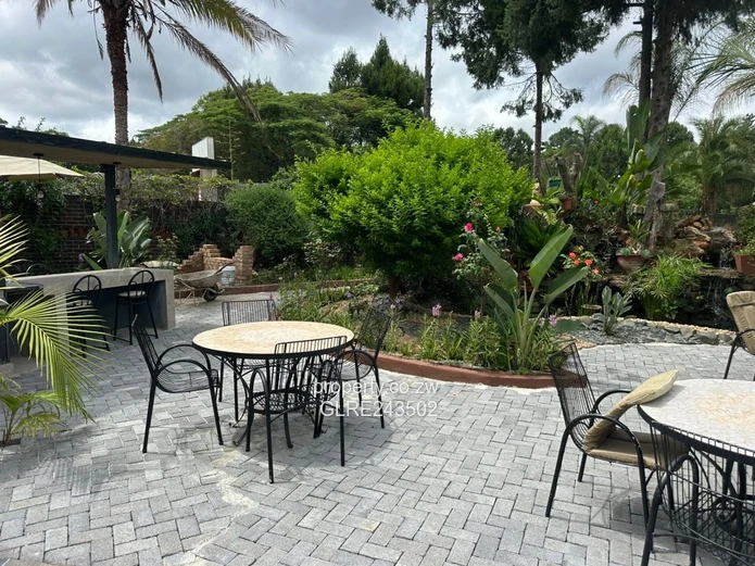 Groom Bridge Retail: 1,500m² Shop with Patio & Borehole