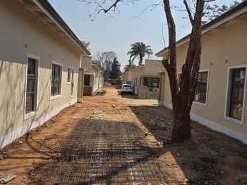 3 Bedroom Flat & Apartment