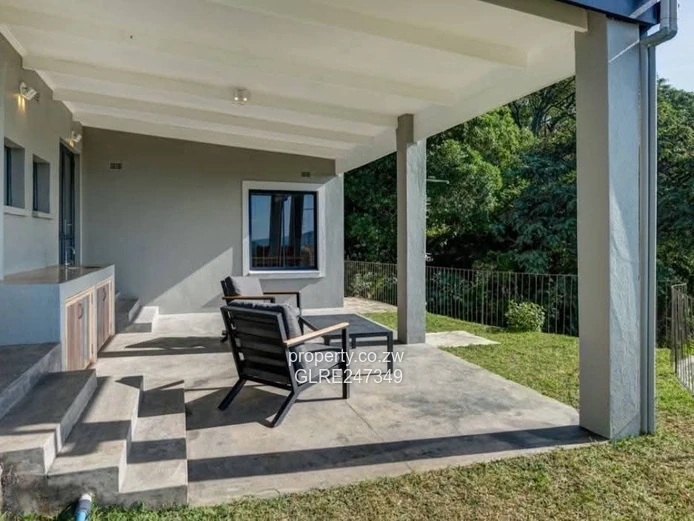 Greendale 4-Bed Home on 4 Acres — Pool, Borehole & Views
