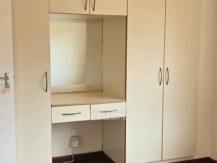 Spacious 5BR Borrowdale home — borehole & double garage