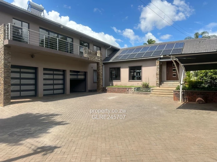 Spacious 6-Bed Glen Lorne Home with Pool, Garden & Borehole