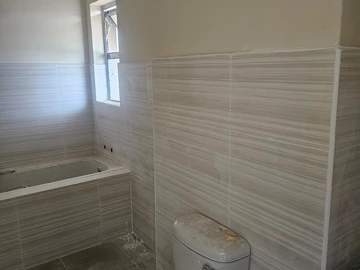 2 Bedroom Flat & Apartment
