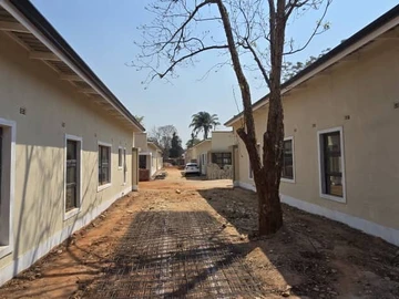 3 Bedroom Flat & Apartment