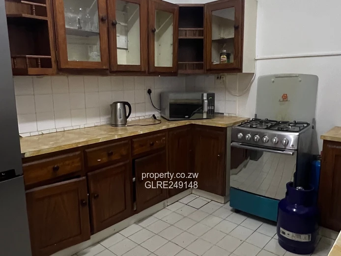 2-Bed Garden Flat in Greencroft, Harare West – Borehole