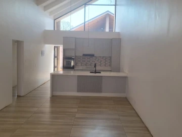 3 Bedroom Flat & Apartment