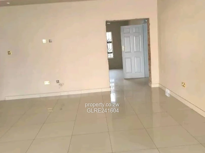 Belvedere 6-Bed Home with Borehole