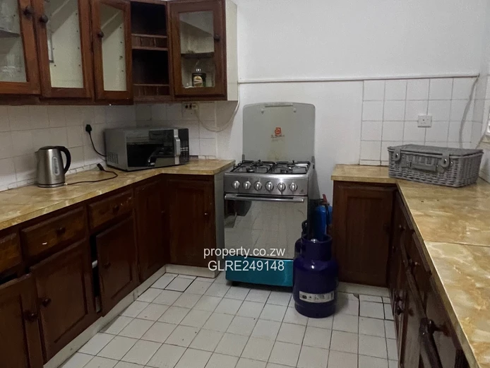 2-Bed Garden Flat in Greencroft, Harare West – Borehole