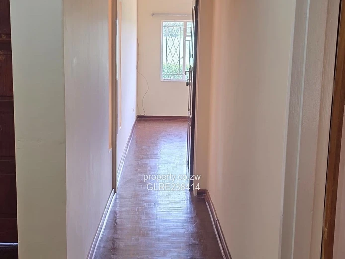 Spacious 5BR Borrowdale home — borehole & double garage