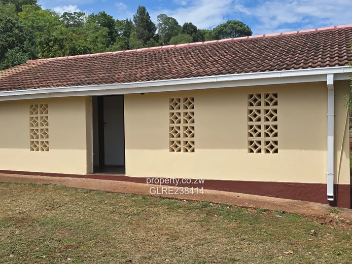 Spacious 5BR Borrowdale home — borehole & double garage