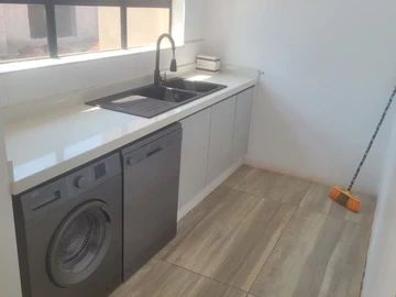 3 Bedroom Flat & Apartment