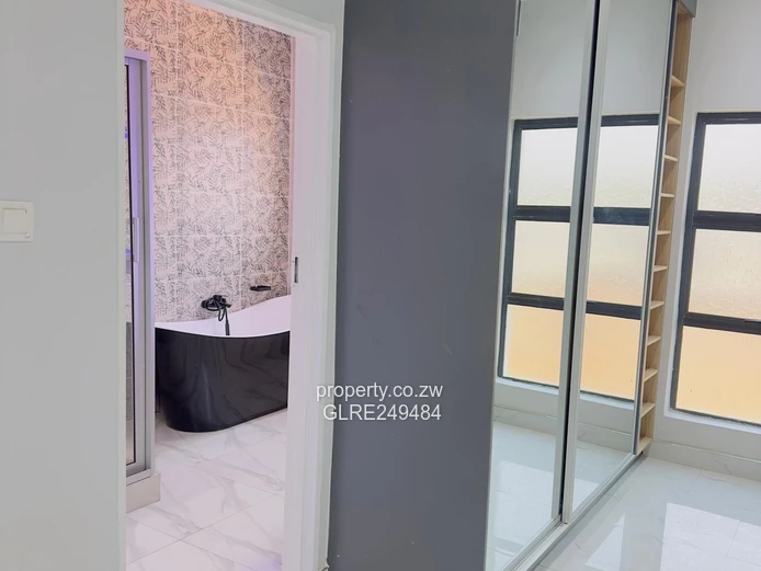 Modern 4-Bed Home in Nyeredzi Ridge - Solar & Borehole
