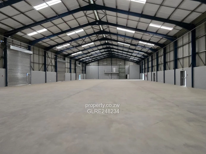 2,000 sqm Warehouse/Factory on 2,600 sqm Land in Madokero, Borehole