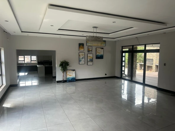 6 Bedroom House