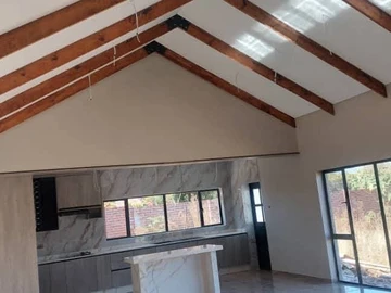 3 Bedroom Flat & Apartment