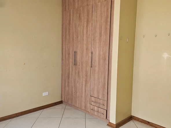3 Bedroom Flat & Apartment