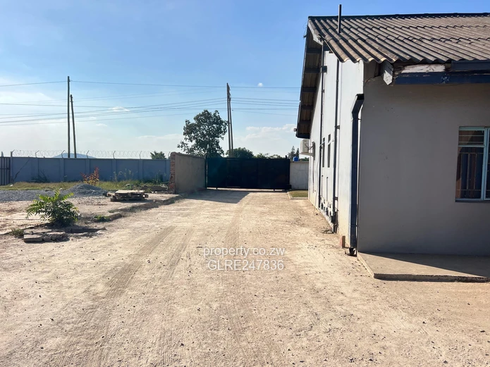 Willowvale Warehouse & Yard — 5,000 m² with Offices & Borehole