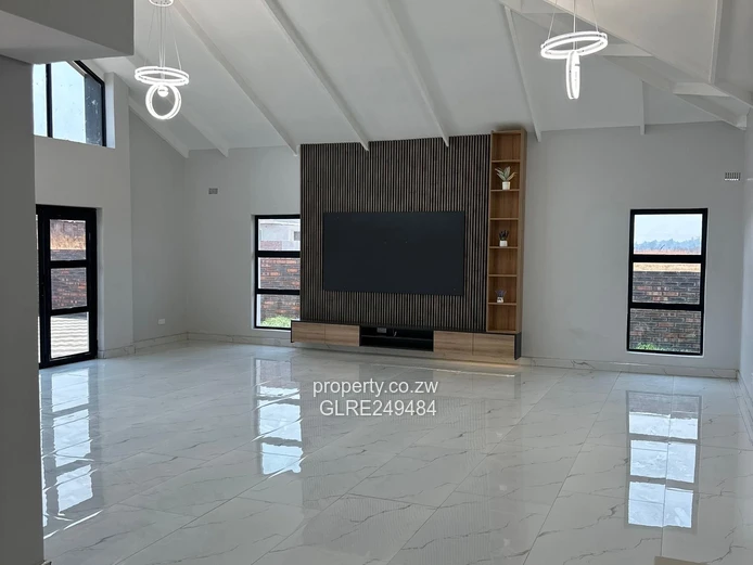 Modern 4-Bed Home in Nyeredzi Ridge - Solar & Borehole