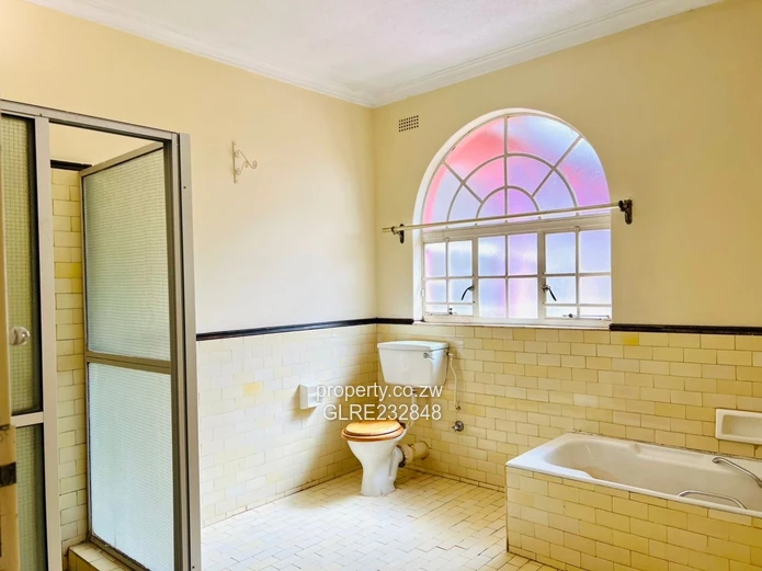 Luxury Double-Storey Residence in Greystone Park