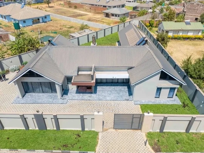 Pomona Morden House FORSALE 