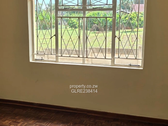 Spacious 5BR Borrowdale home — borehole & double garage