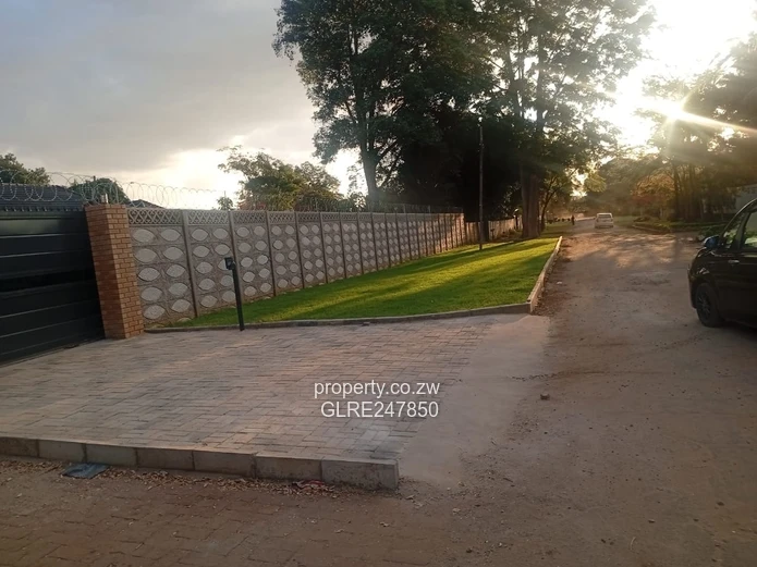 Renovated 500m² Milton Park Office with Borehole