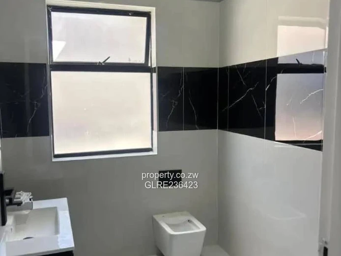 Pomona Morden House FORSALE 