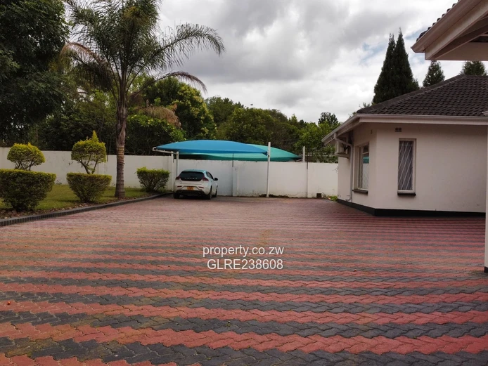 Luxurious 5-Bedroom House for Rent in Highlands