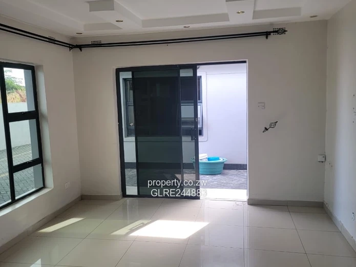 Freshly Renovated 3-Bed with Borehole in Madokero