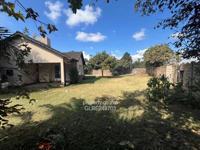 Sunridge 3-Bed: Spacious Garden, Verandah & Flatlet