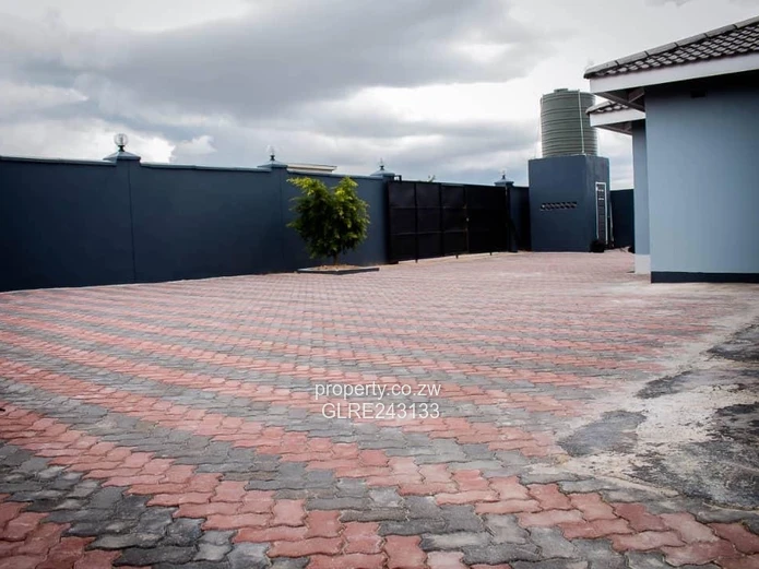 3-Bed Sunway City Home with Borehole & Solar Geyser