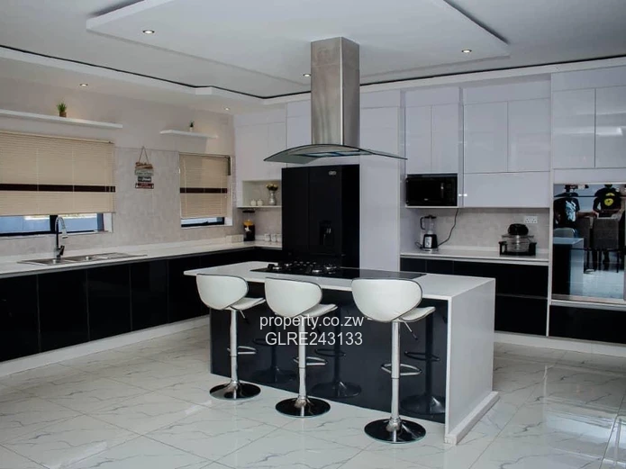 3-Bed Sunway City Home with Borehole & Solar Geyser