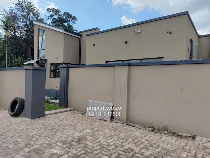Modern 3-Bed Avondale House to Rent — Borehole & Carport