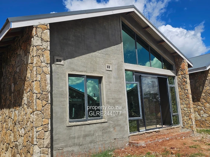 Vainona 3-Bed Townhouse Complex with Borehole