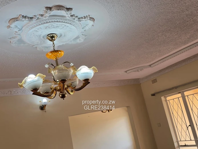 Spacious 5BR Borrowdale home — borehole & double garage