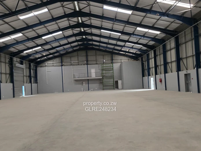 2,000 sqm Warehouse/Factory on 2,600 sqm Land in Madokero, Borehole