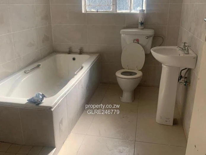 Bluff Hill 3-Bed Cottage ideal for commercial use with, Verandah & Garden